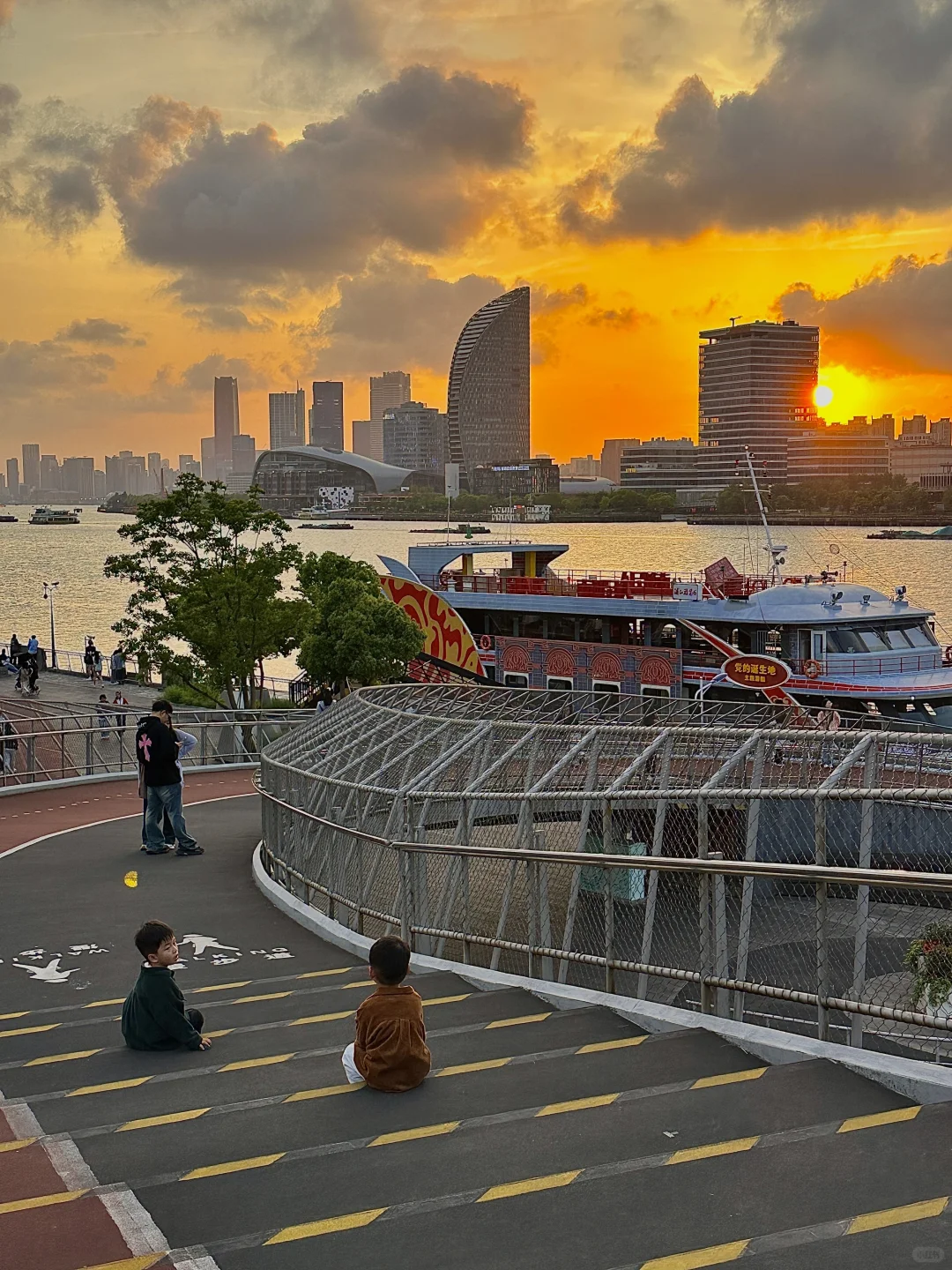 Discovering Shanghai's Best Free Photo Spots to Satisfy Your Photography Cravings