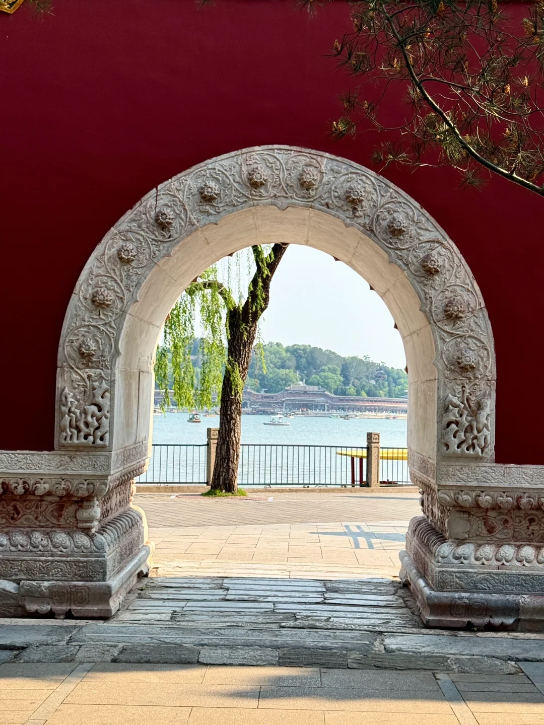 A Guide to Visiting Beihai Park with Useful Tips